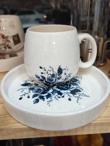 ماگ و زیرماگی سرامیکی لعابدار