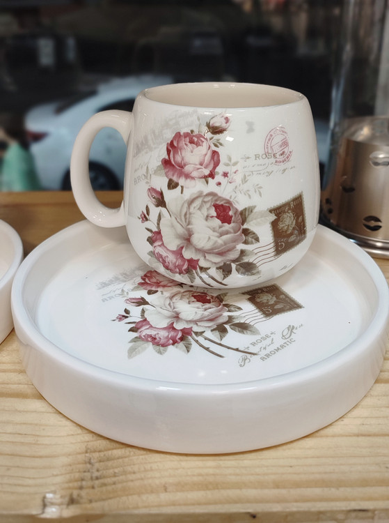 ماگ و زیرماگی سرامیکی لعابدار باکیفیت